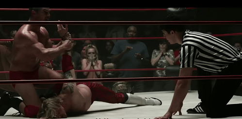 綠箭俠轉(zhuǎn)型摔角手,上演激情四射的兄弟對(duì)決