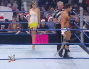 wwe世界摔跤sd2011 12 23期在cody rhodes對(duì)戰(zhàn)中的女播音員如圖是以前的那個(gè) 又回來了嗎