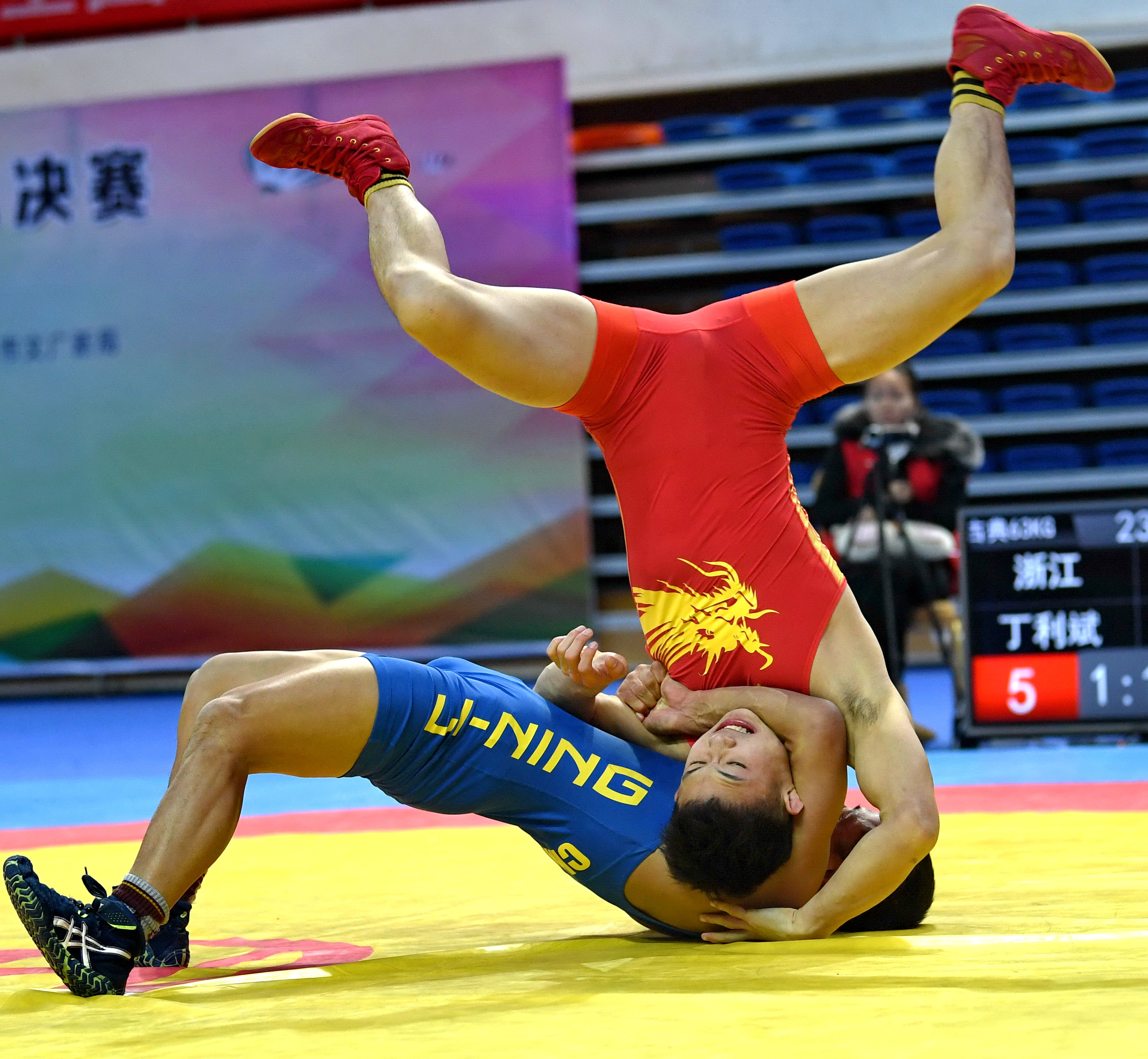 摔跤--全國(guó)總決賽河北遷安落幕