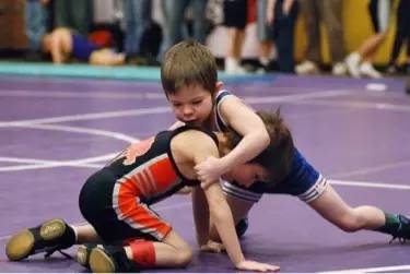 小朋友暑假去哪兒玩?摔跤吧,少年--暑期摔跤特訓(xùn)營(yíng)火爆招生啦!