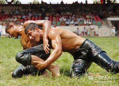 日本流行抓鳥扯蛋大賽,用的是男人的“鳥和蛋”